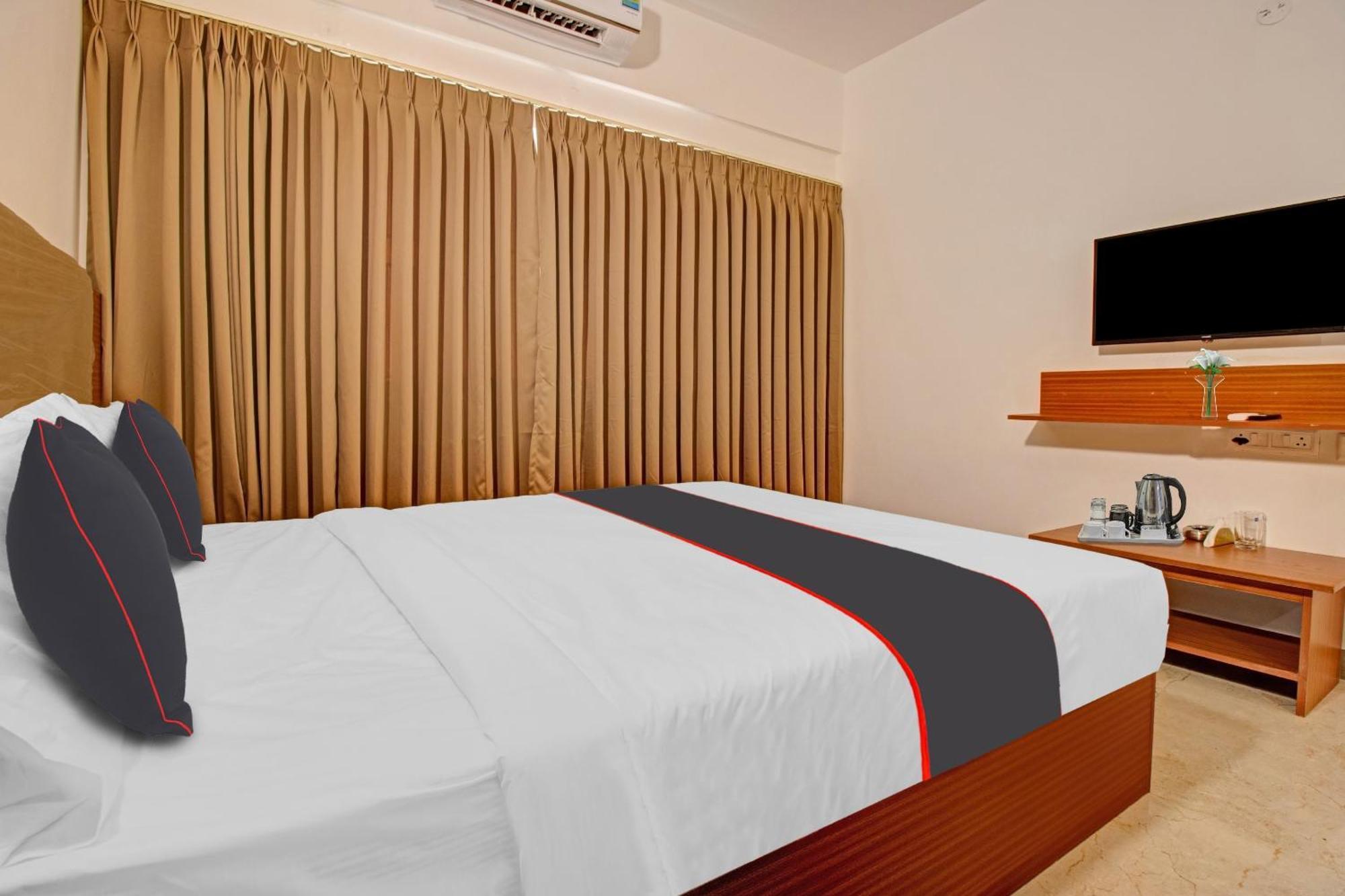 Super Collection O Petals Otium Business Hotel Bangalore Dış mekan fotoğraf