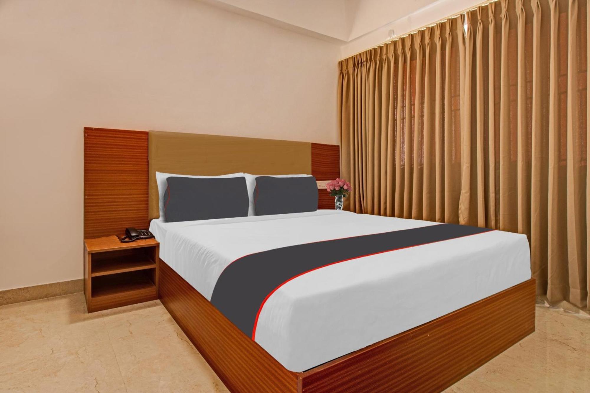 Super Collection O Petals Otium Business Hotel Bangalore Dış mekan fotoğraf