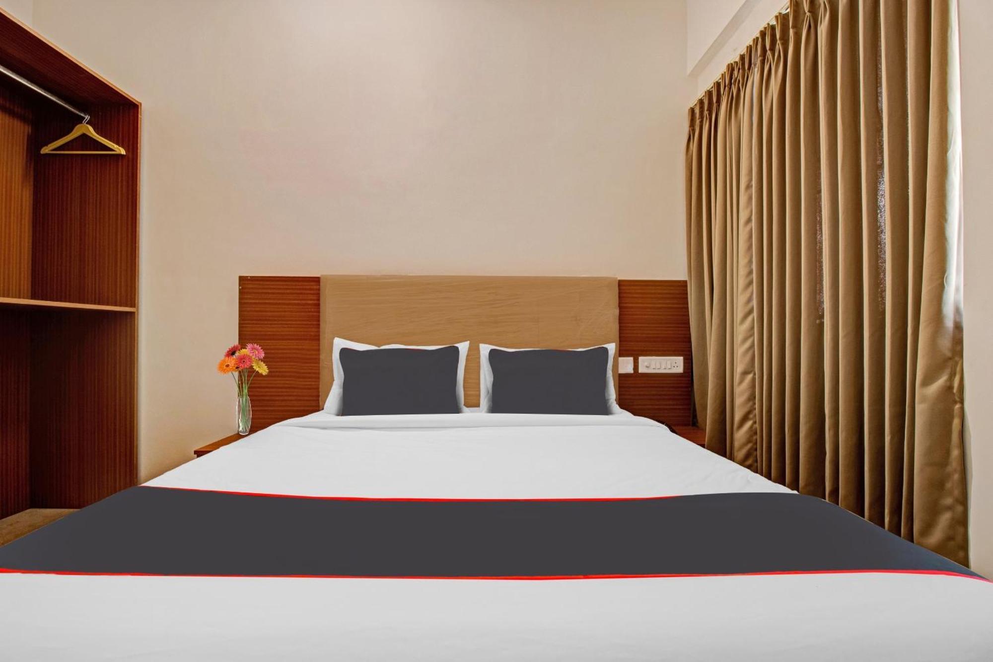 Super Collection O Petals Otium Business Hotel Bangalore Dış mekan fotoğraf
