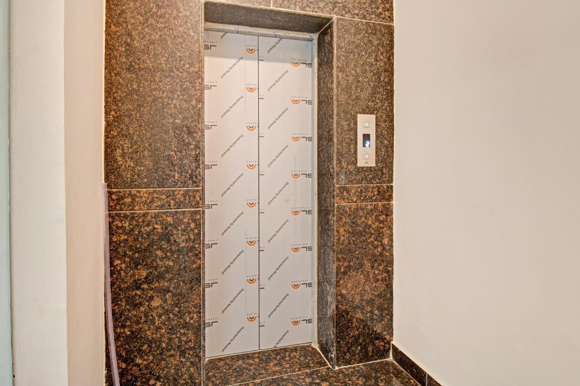 Super Collection O Petals Otium Business Hotel Bangalore Dış mekan fotoğraf